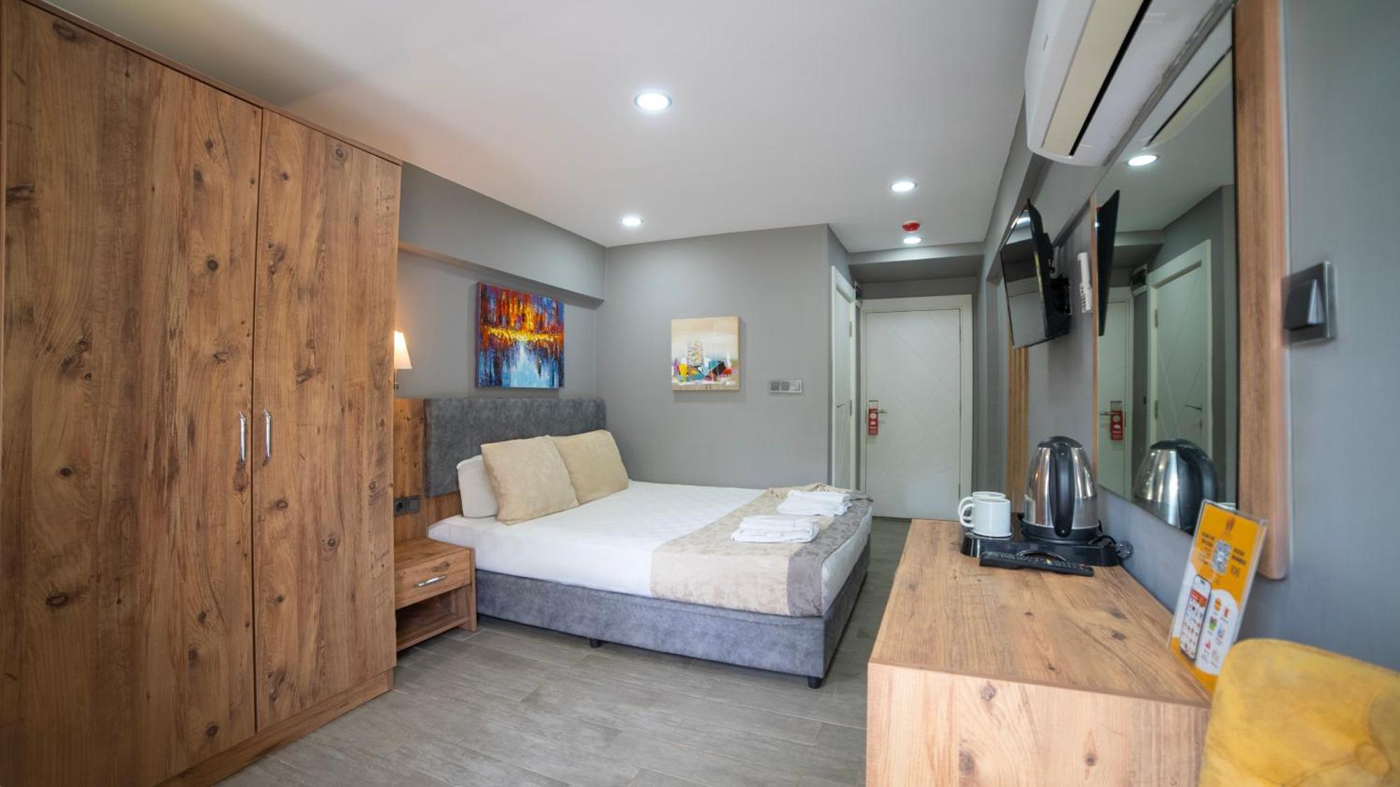 La Cactus Boutique Bed & Breakfast 2*